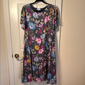 Floral flowy lined Midi Dress with Short Sleeves